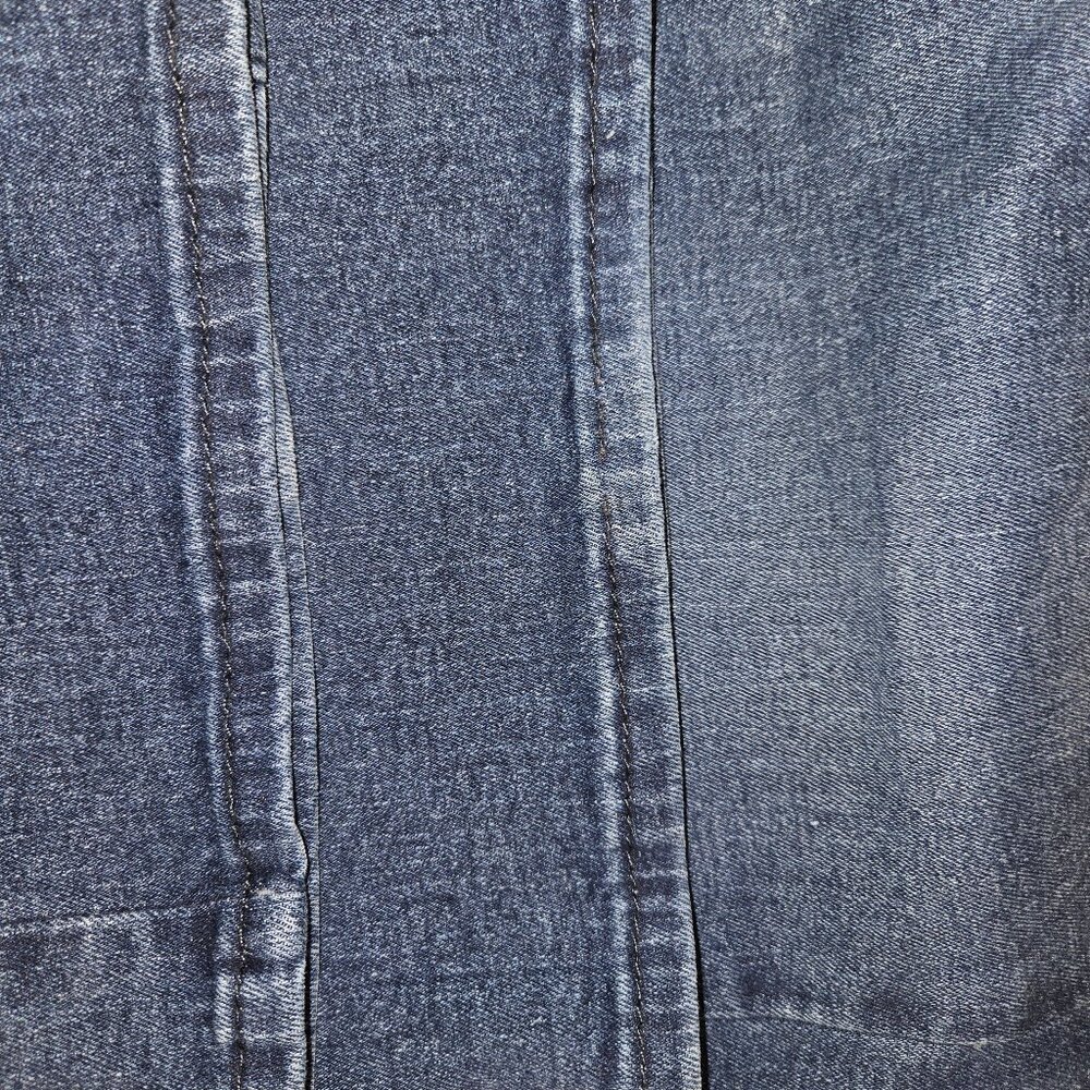 True Religion MEns "Ricky" Size 32